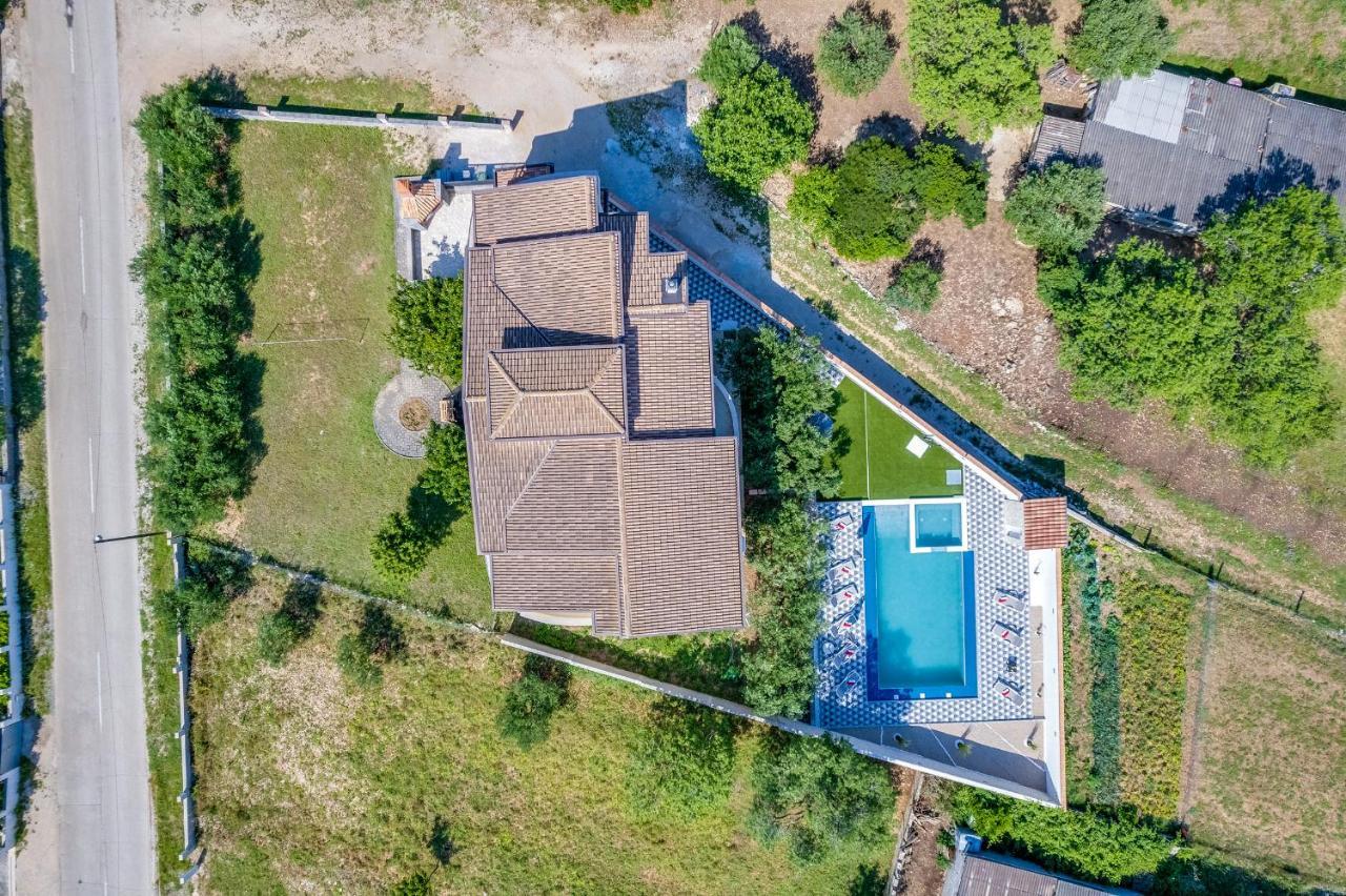 Apartment Miruna S Bazenom Donje Rastane Esterno foto
