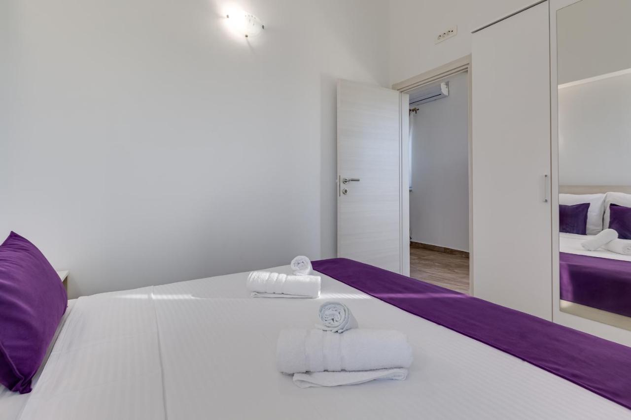 Apartment Miruna S Bazenom Donje Rastane Esterno foto